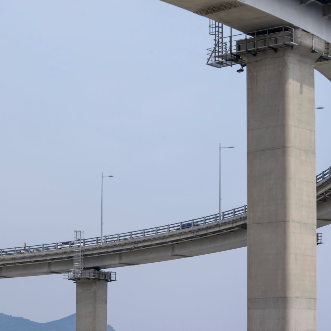 Strategic Lease and Acquisition Considerations for Foreign Entities Utilizing 코어위브 Infrastructure